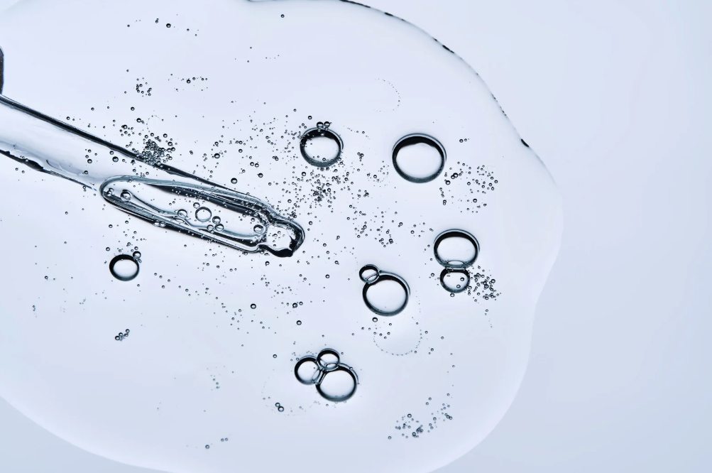 Salicylic Acid in Skincare: How It Works, Who It’s For, and How to Use It Correctly